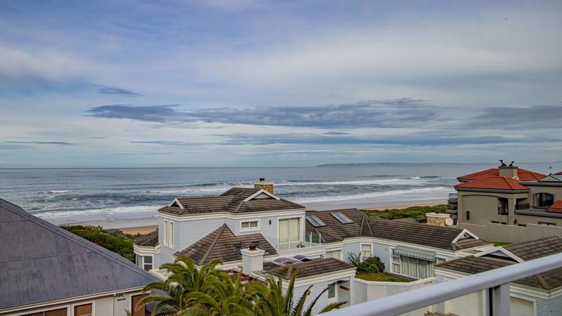 9 Bedroom Property for Sale in Outeniqua Strand Western Cape
